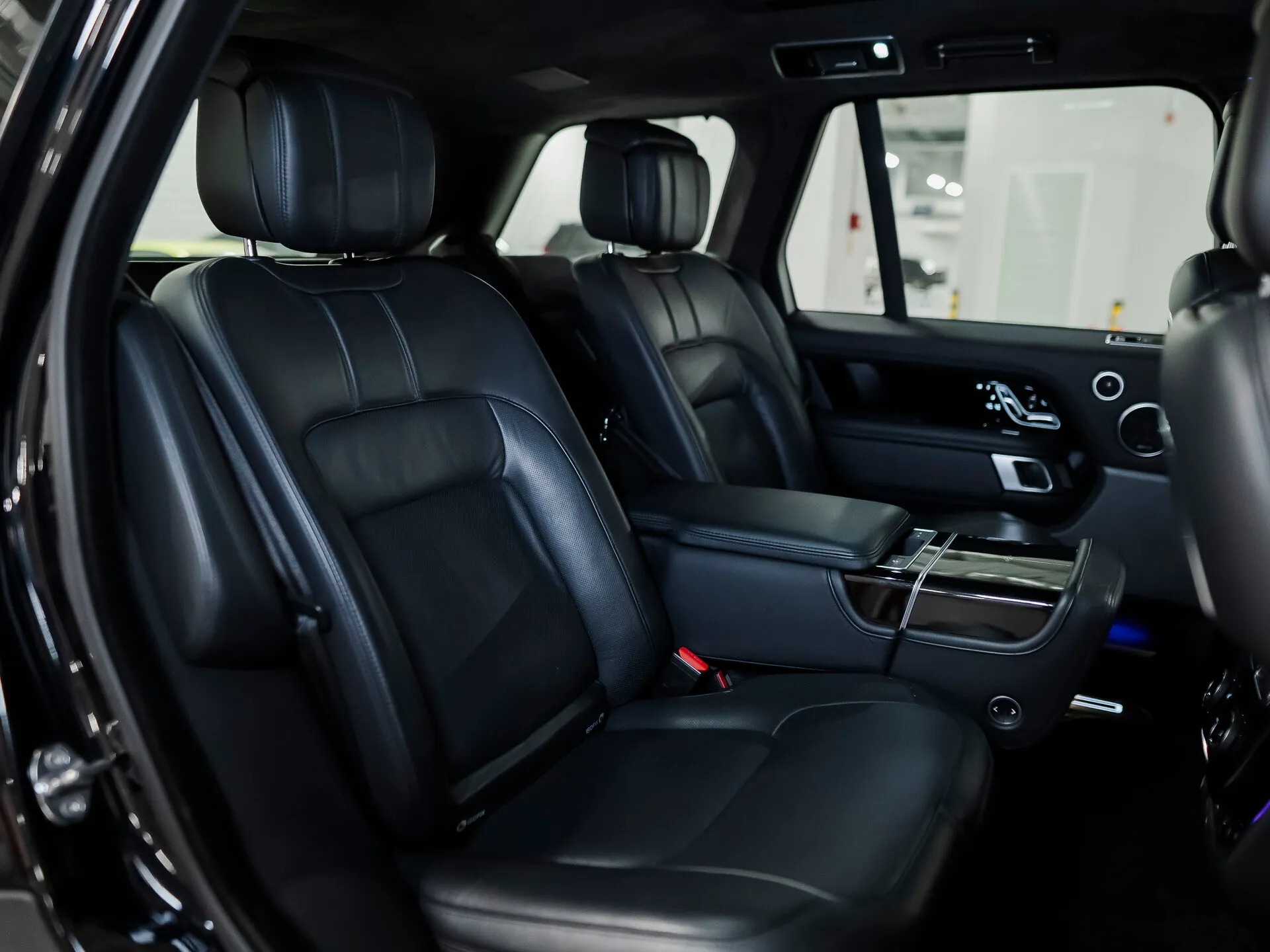 Land Rover Range Rover, Iv Рестайлинг 2020 фото 9
