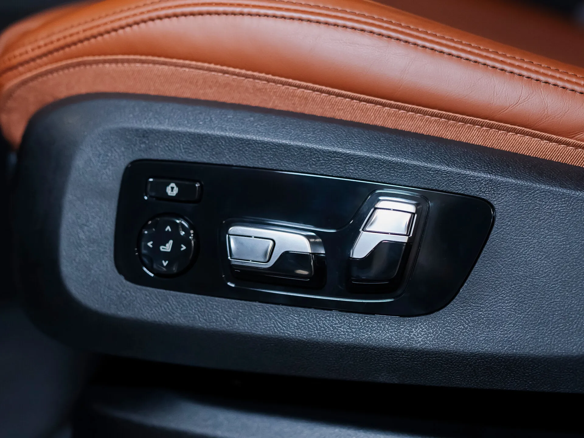 BMW X6, Iii (G06) Рестайлинг 2025 фото 8