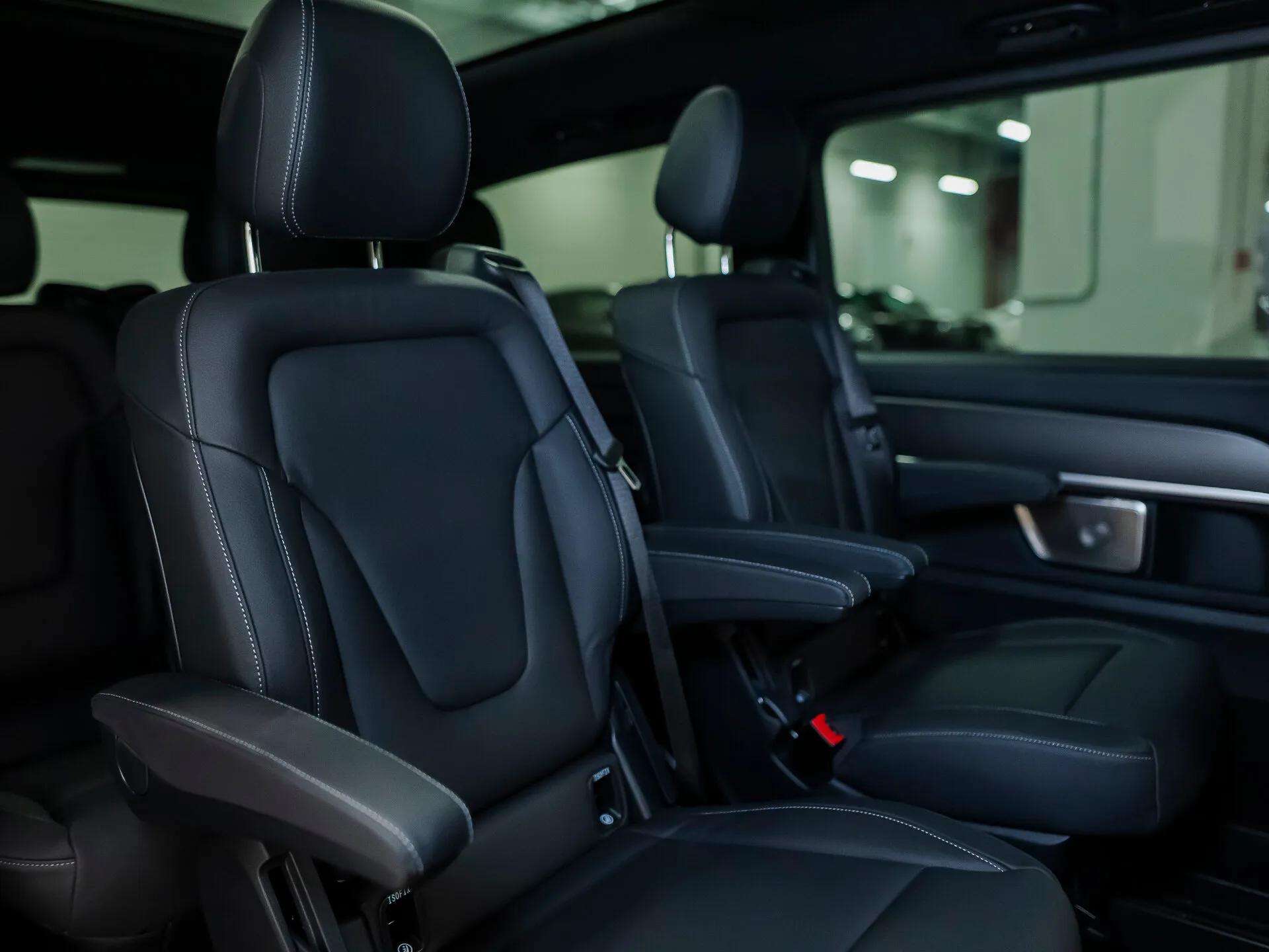Mercedes-Benz V-Класс, Iii (W447) Рестайлинг 2 2024 фото 2