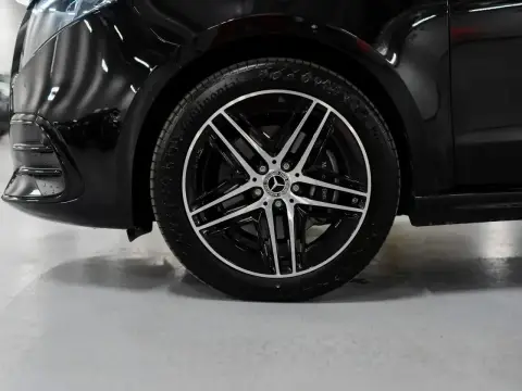 Mercedes-Benz V-Класс, Iii (W447) Рестайлинг 2 2024 — миниатюра 9