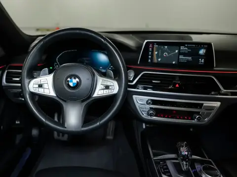 BMW 7 Серии, Vi (G11/G12) Рестайлинг 2020 — миниатюра 1