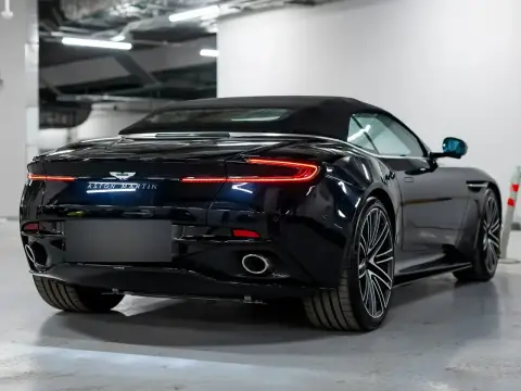 Aston Martin DB12, I 2024 — миниатюра 8