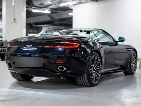 Aston Martin DB12, I 2024 — миниатюра 10