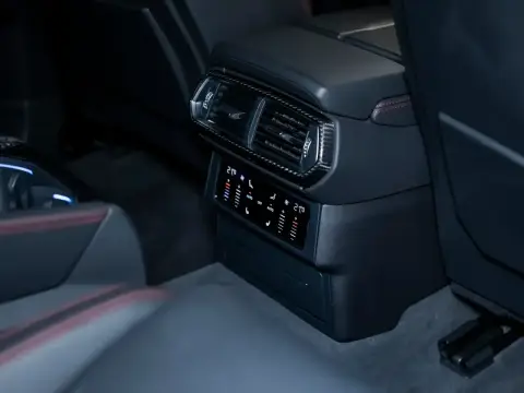 Lamborghini Urus, I 2019 — миниатюра 4