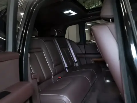 Rolls-Royce Cullinan, I 2019 — миниатюра 1