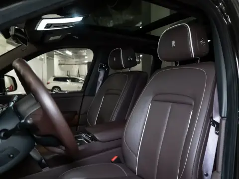 Rolls-Royce Cullinan, I 2019 — миниатюра 2