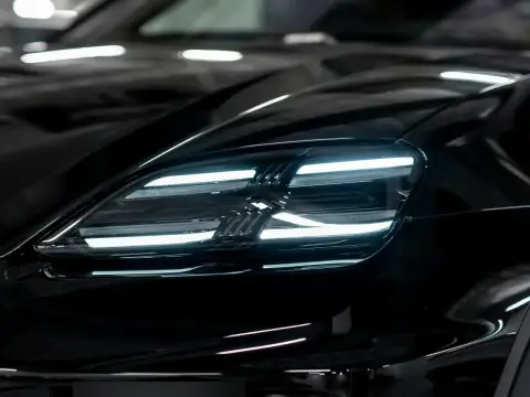 Porsche Macan Turbo, Ii 2024 — миниатюра 1