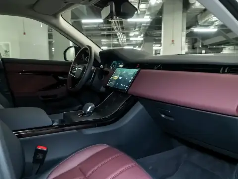 Land Rover Range Rover Evoque Long, Ii Рестайлинг 2024 — миниатюра 1