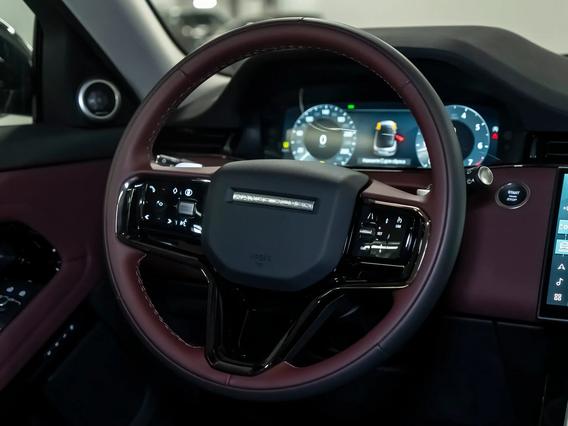 Land Rover Range Rover Evoque Long, Ii Рестайлинг 2024 фото 10