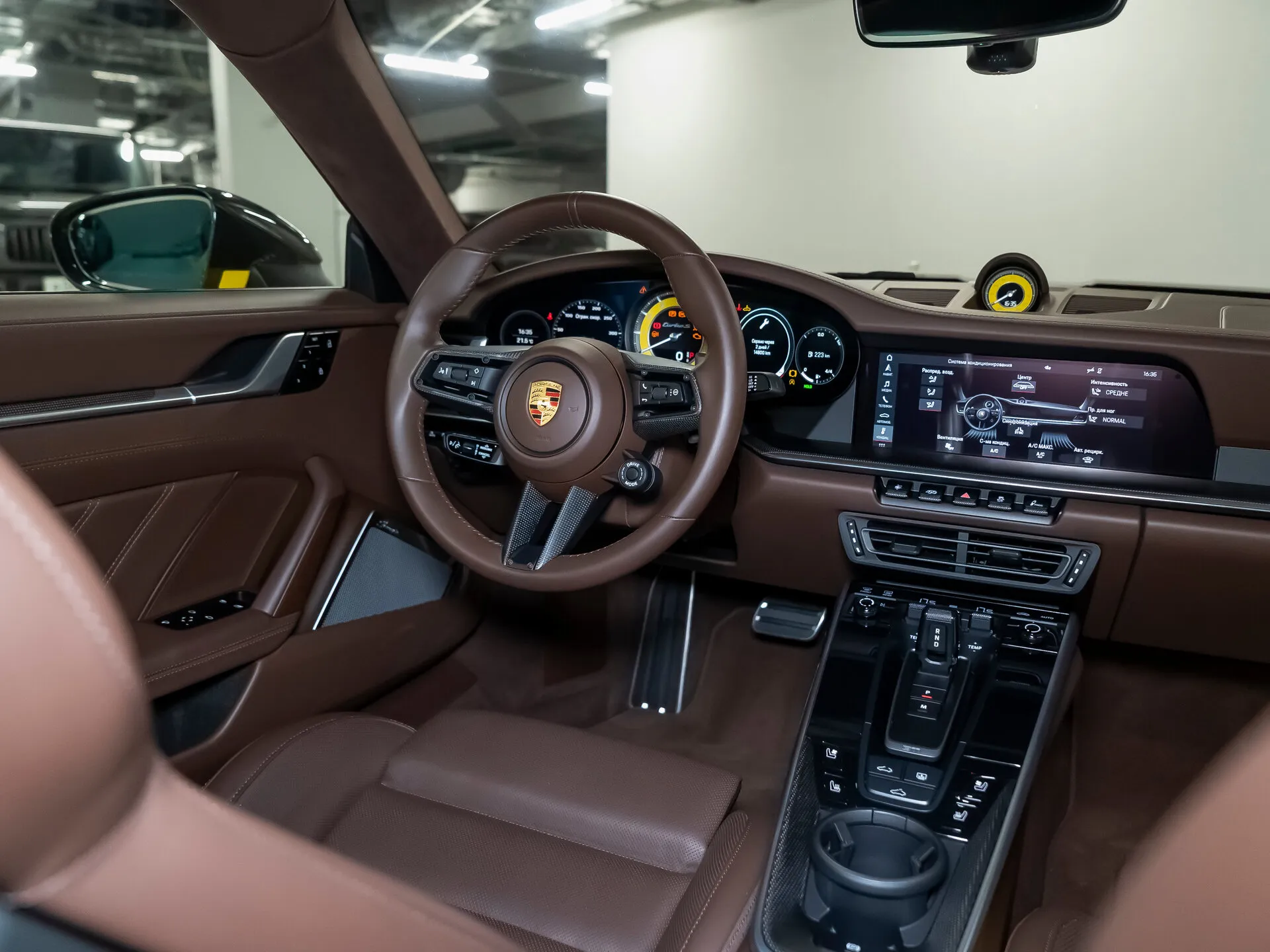 Porsche 911 Turbo S, Viii (992) 2021 фото 10