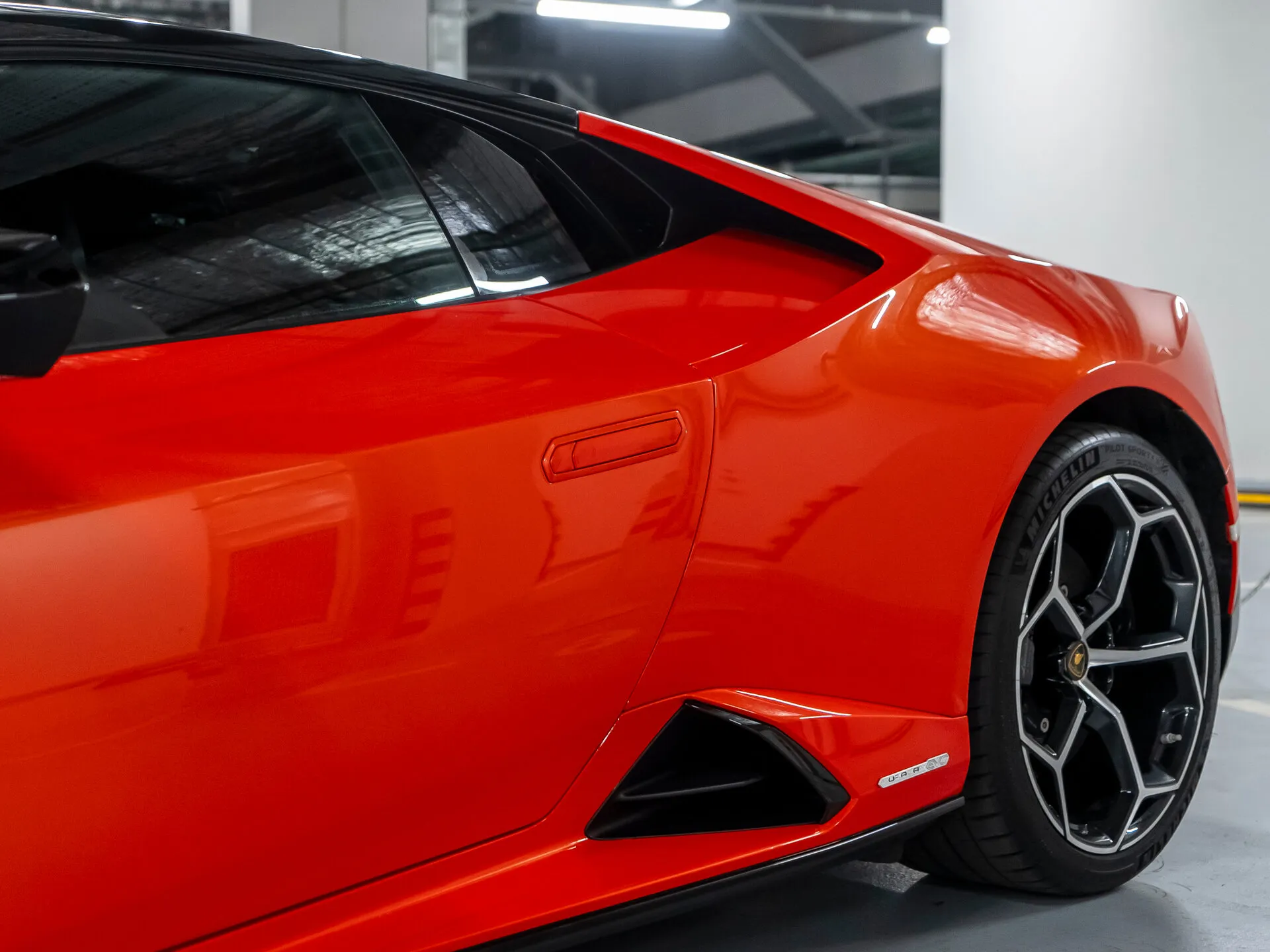 Lamborghini Huracán, I Рестайлинг 2019 фото 8