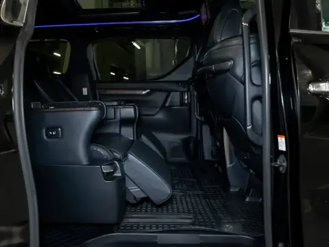 Toyota Alphard, Iii Рестайлинг 2018