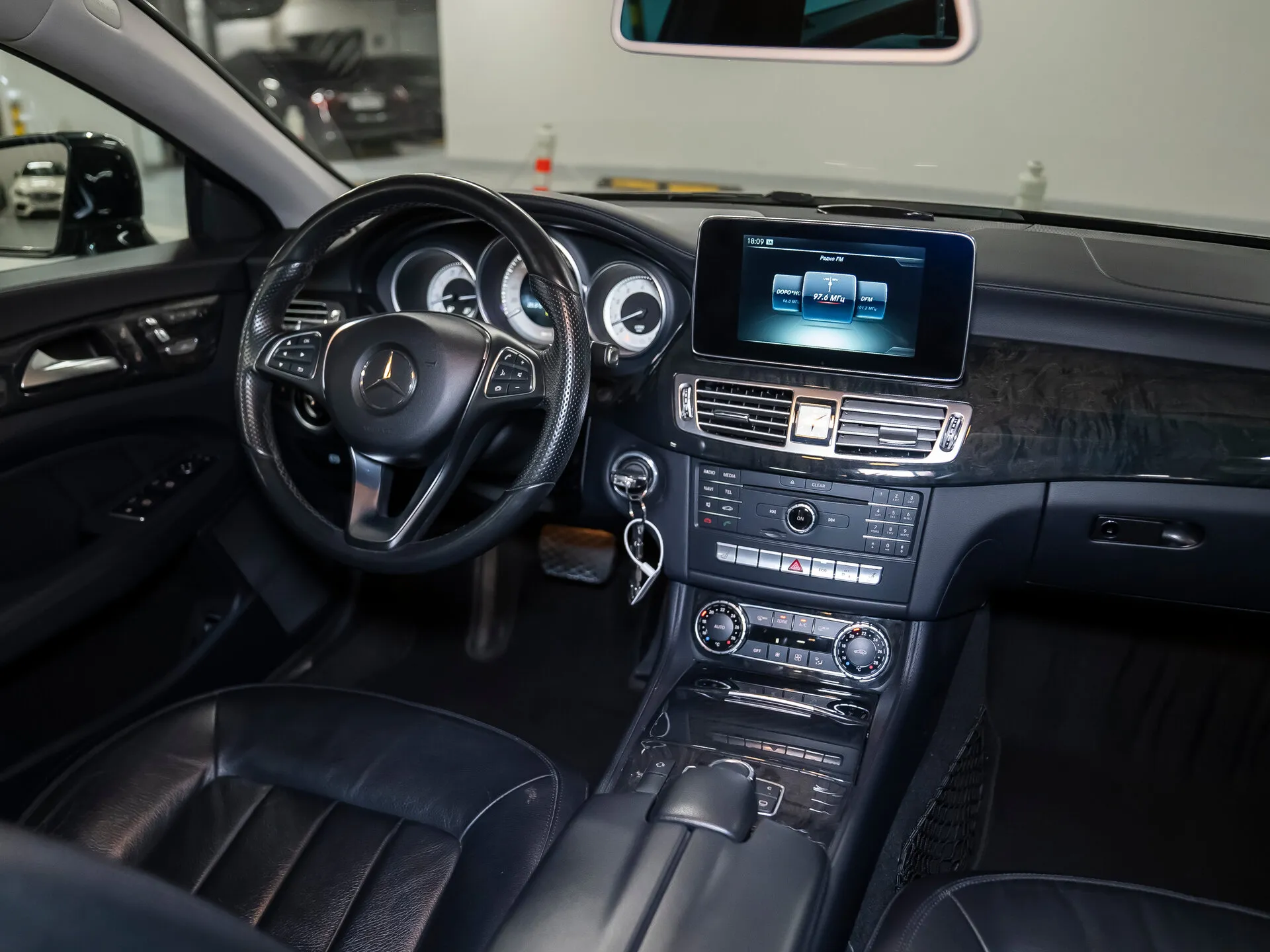 Mercedes-Benz CLS-Класс 400, Ii (C218) Рестайлинг 2015 фото 5
