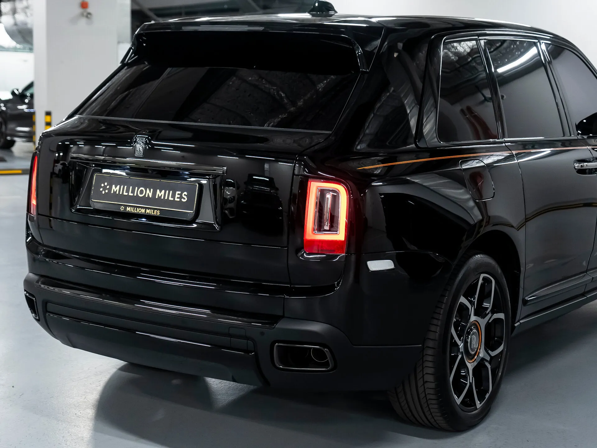 Rolls-Royce Cullinan Black Badge, I 2024 фото 7
