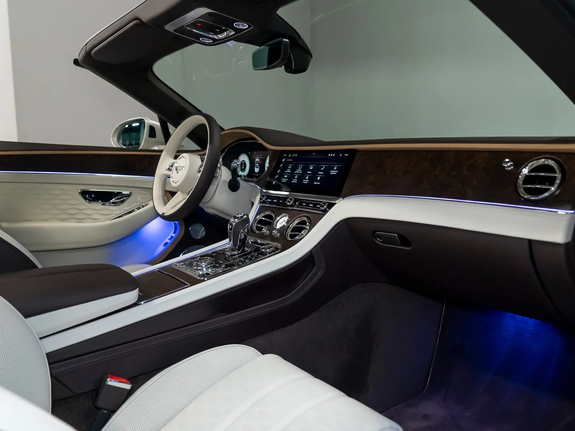 Bentley Continental GT, Iv 2025 фото 8