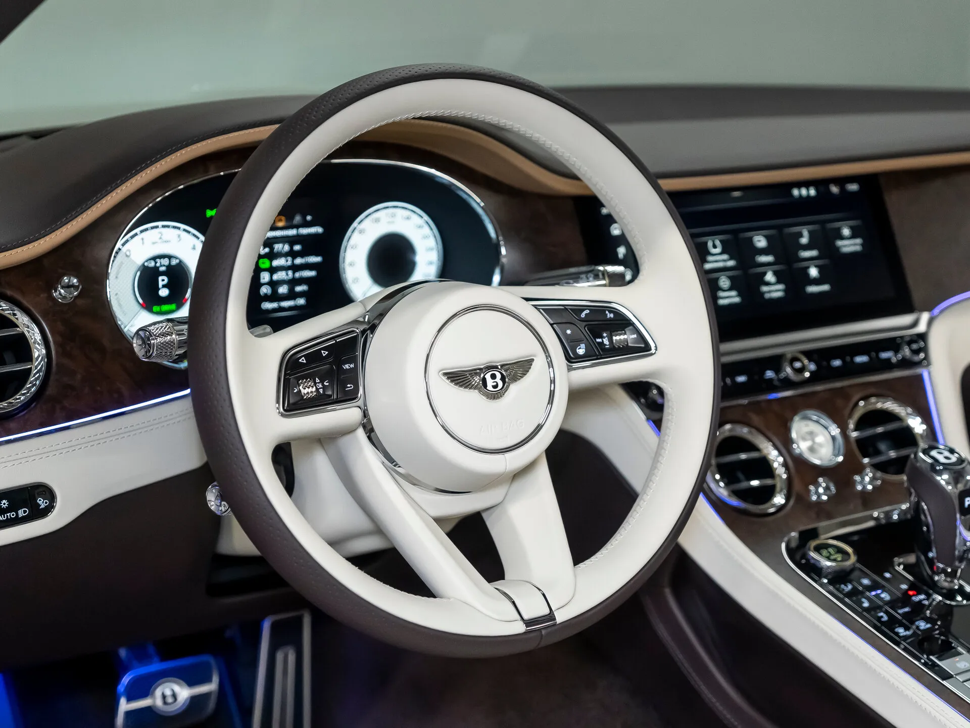 Bentley Continental GT, Iv 2025 фото 9