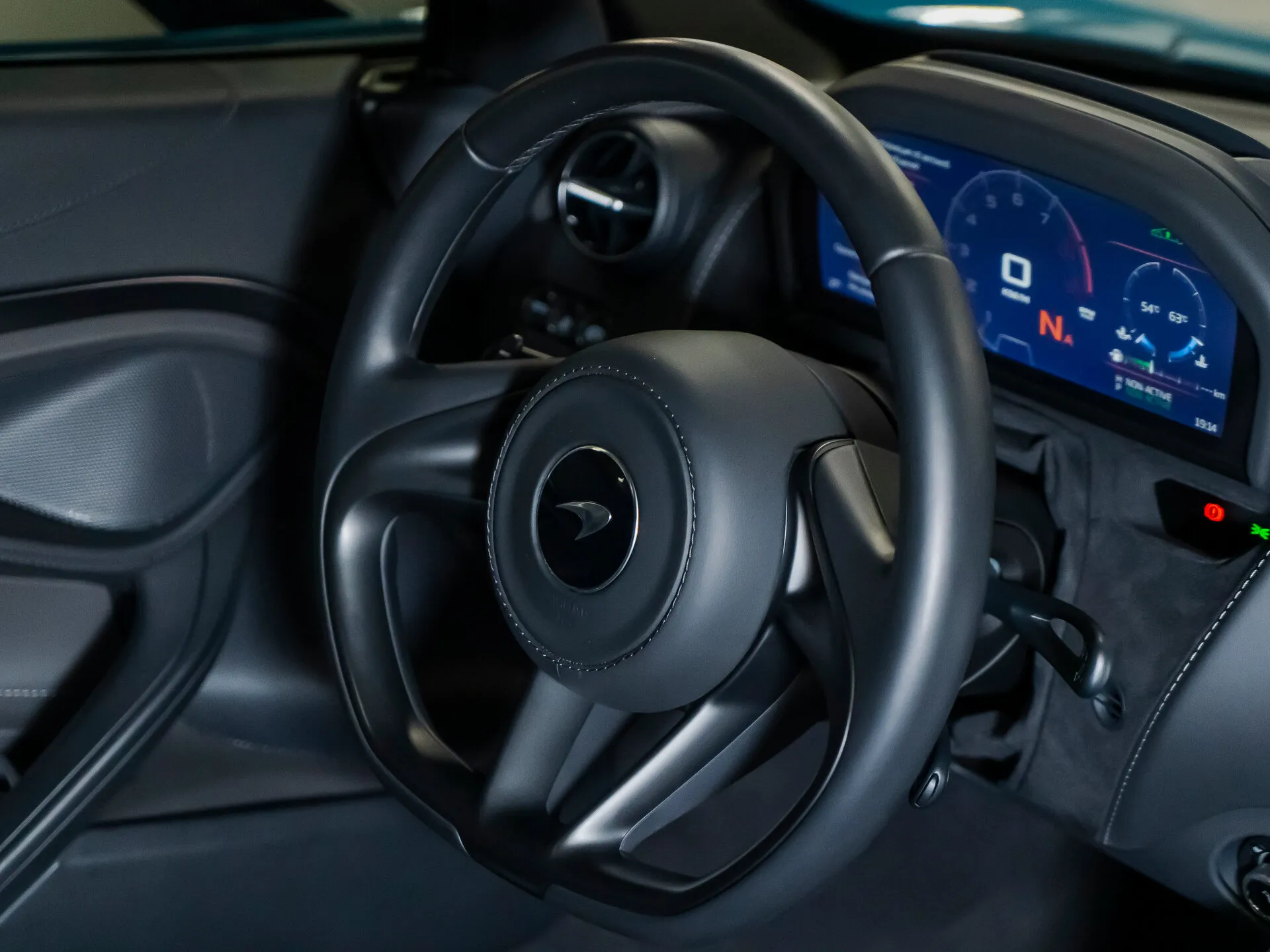 McLaren 720S, I 2019 фото 3