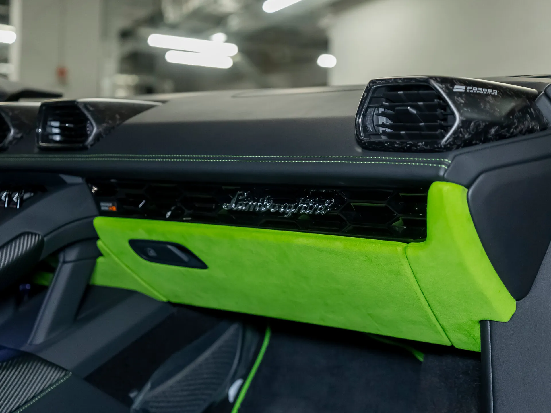 Lamborghini Huracán, I Рестайлинг 2021 фото 9
