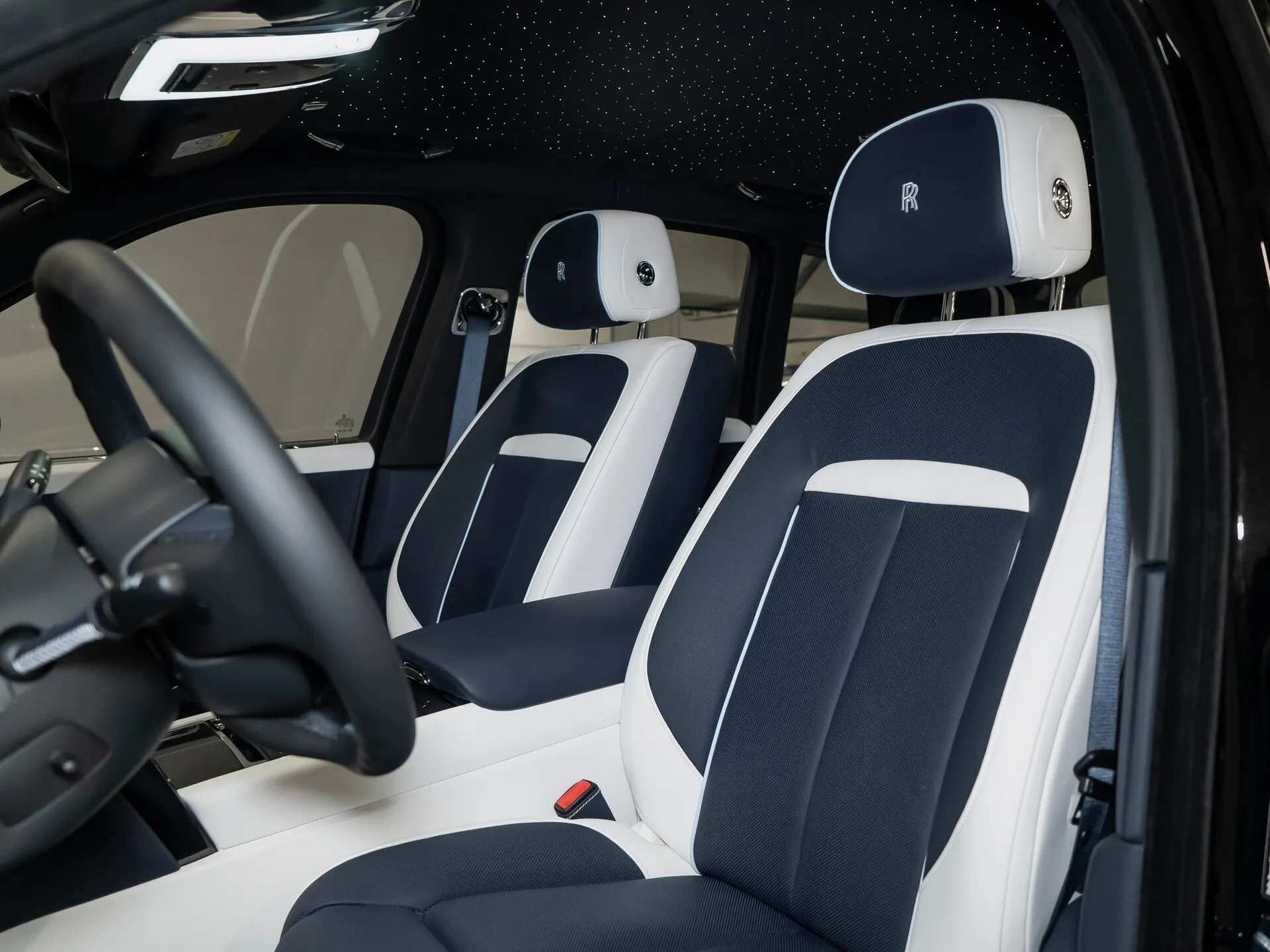 Rolls-Royce Cullinan Black Badge, I Рестайлинг 2025 фото 7