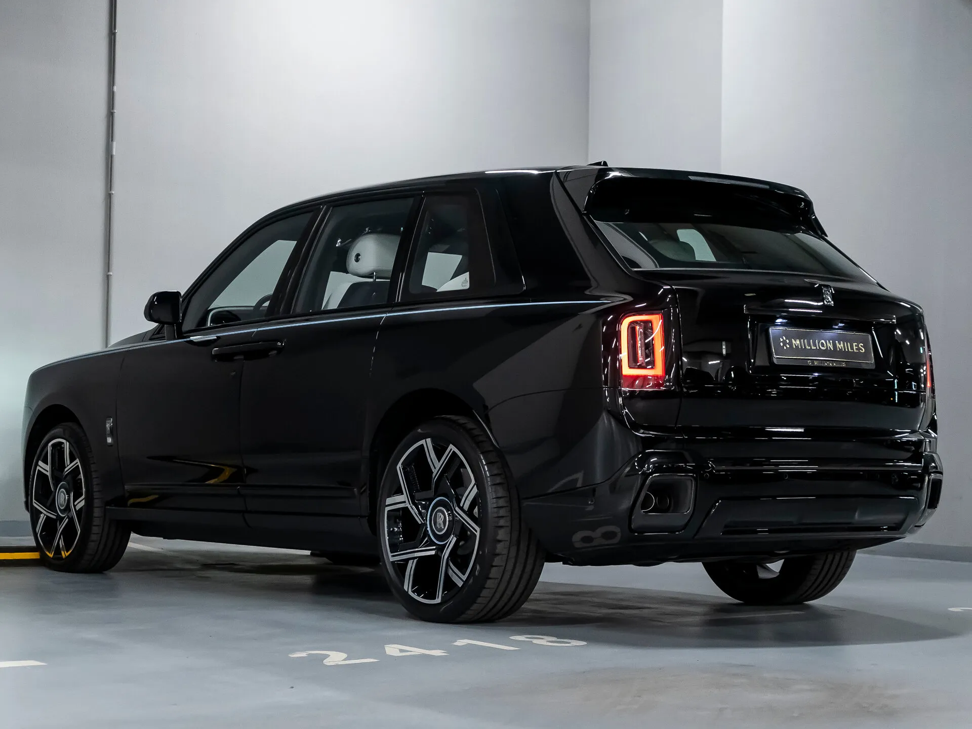 Rolls-Royce Cullinan Black Badge, I Рестайлинг 2025 фото 9