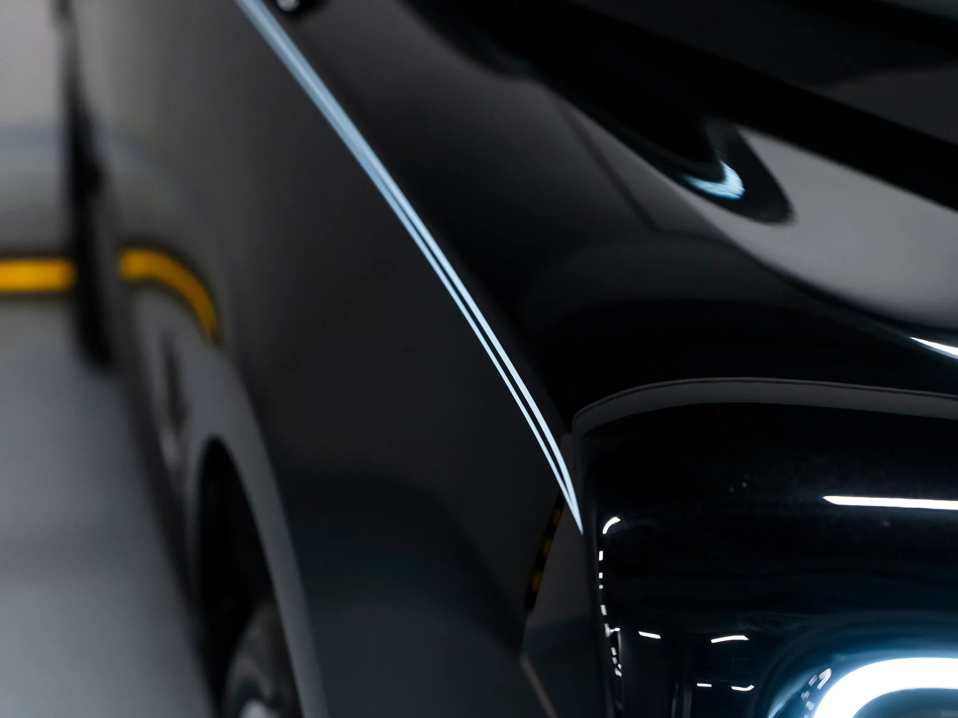 Rolls-Royce Cullinan Black Badge, I Рестайлинг 2025 фото 10