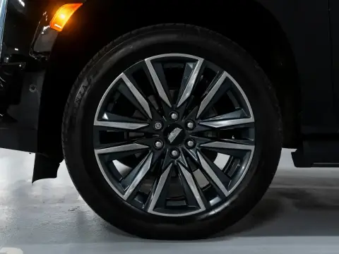 Cadillac Escalade, V 2021 — миниатюра 5
