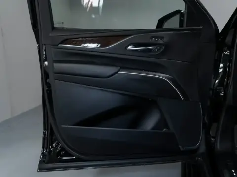 Cadillac Escalade, V 2021 — миниатюра 7