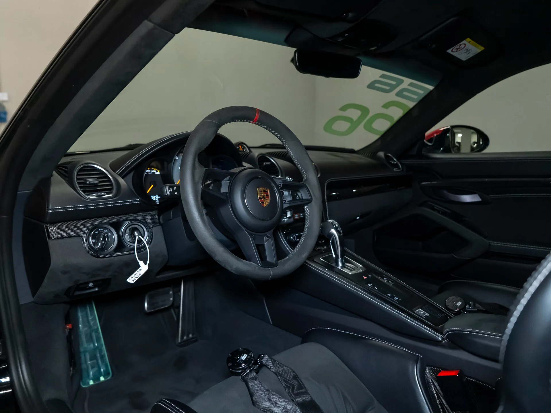 Porsche Cayman GT4, Ii 718 (982) 2021 фото 8