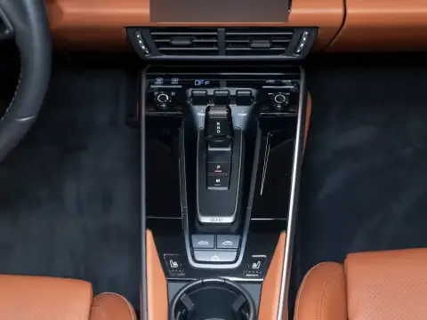 Porsche 911, Viii (992) Рестайлинг 2024 — миниатюра 1