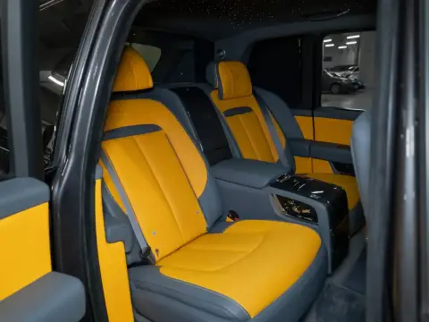 Rolls-Royce Cullinan Black Badge, I 2021 — миниатюра 4