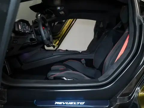 Lamborghini Revuelto, I 2025 — миниатюра 6