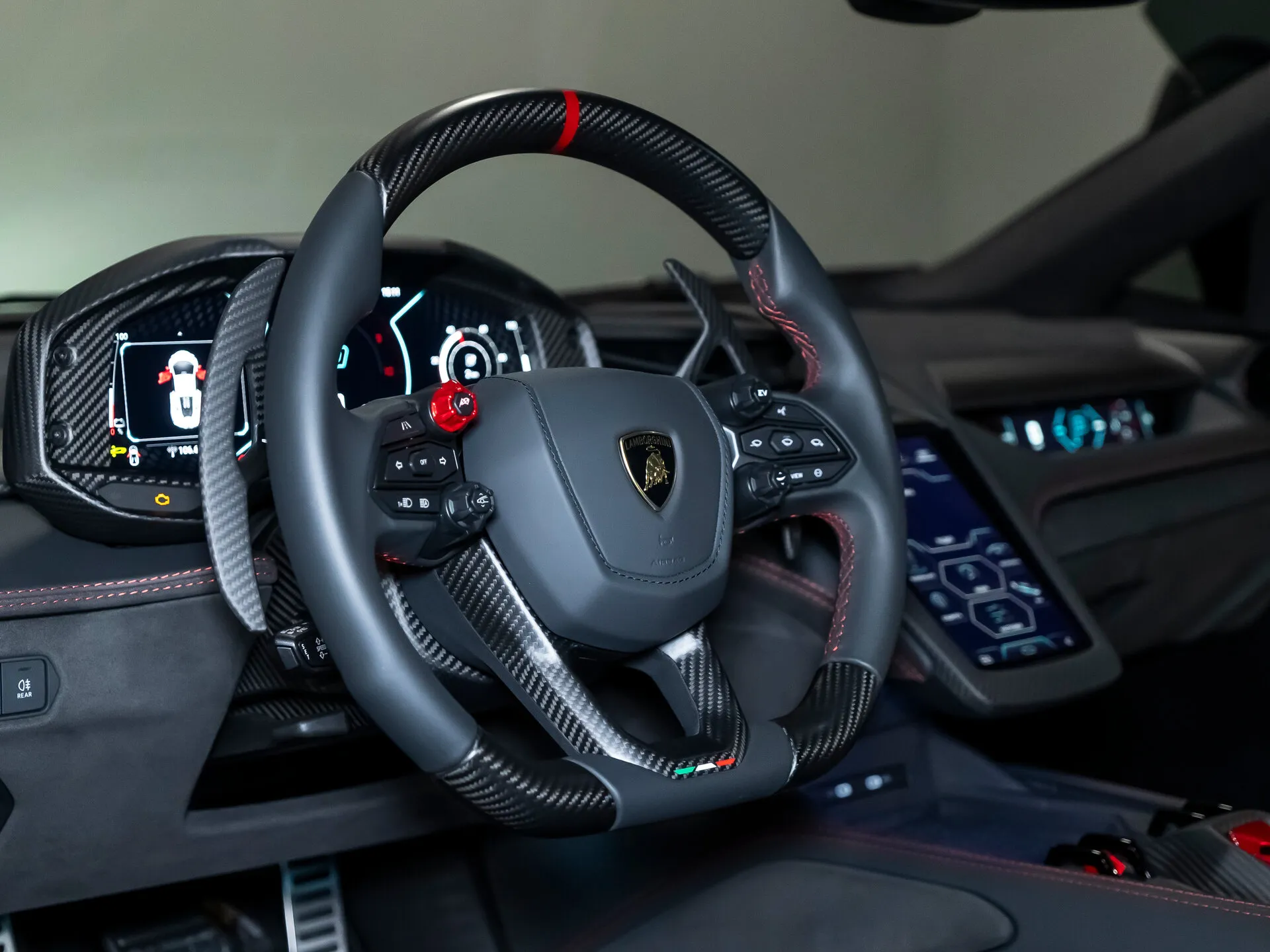 Lamborghini Revuelto, I 2025 фото 8