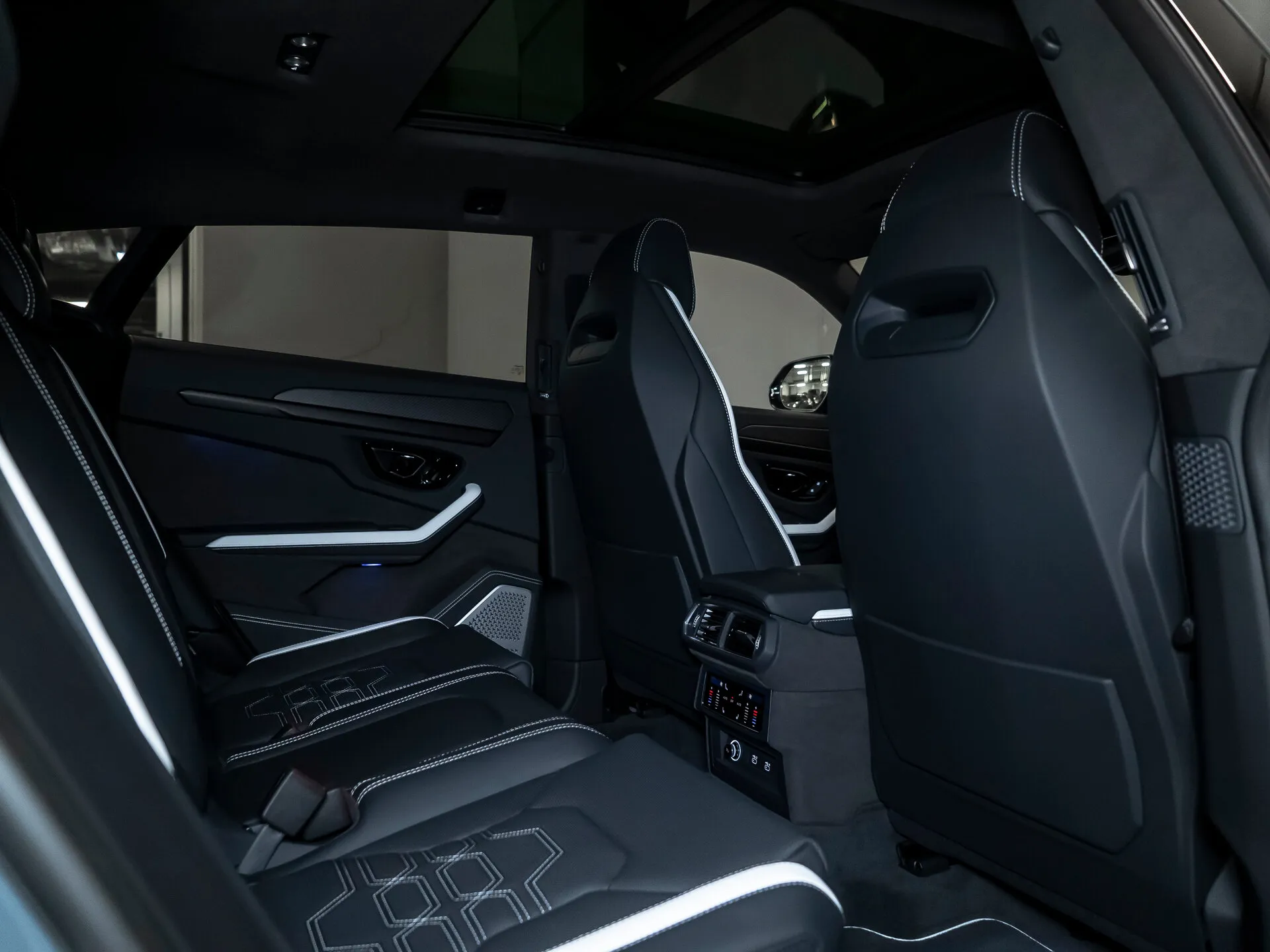 Lamborghini Urus Se, I Рестайлинг 2025 фото 3