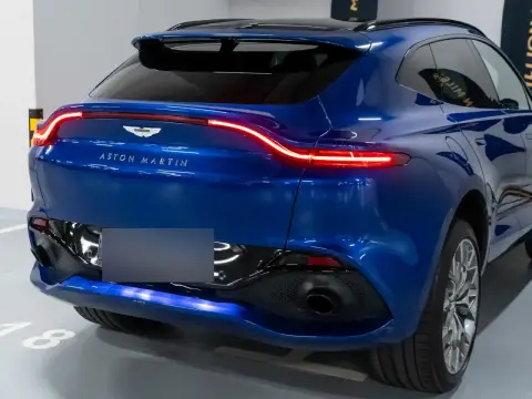 Aston Martin DBX, I 2021 — миниатюра 7