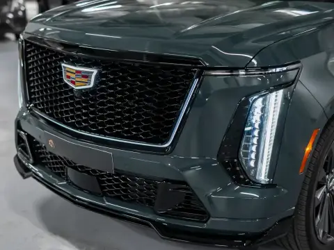 Cadillac Escalade-V, I Рестайлинг 2024 — миниатюра 3