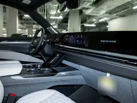 Cadillac Escalade-V, I Рестайлинг 2024 — миниатюра 6