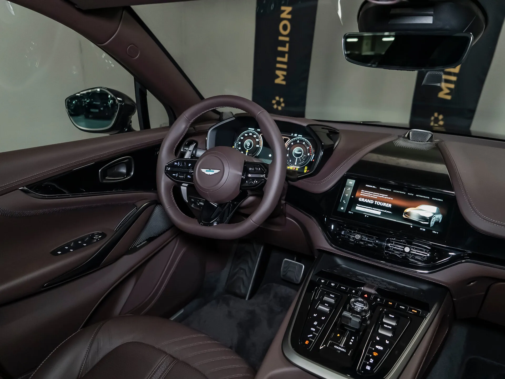 Aston Martin DBX, I 2025 фото 5