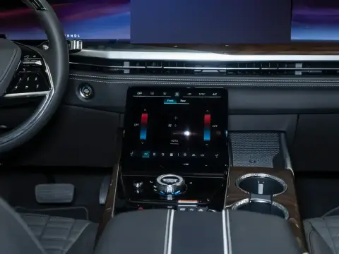 Cadillac Escalade Esv, V Рестайлинг 2025 — миниатюра 8
