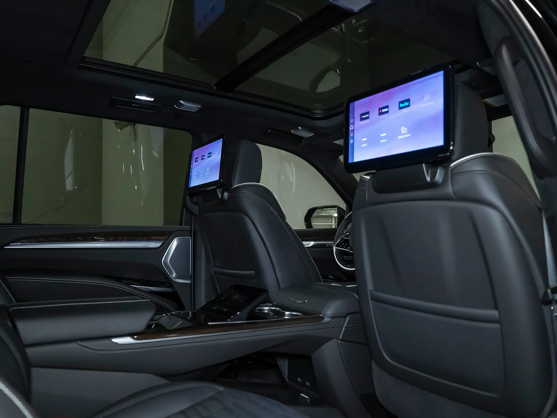 Cadillac Escalade Esv, V Рестайлинг 2025 фото 9