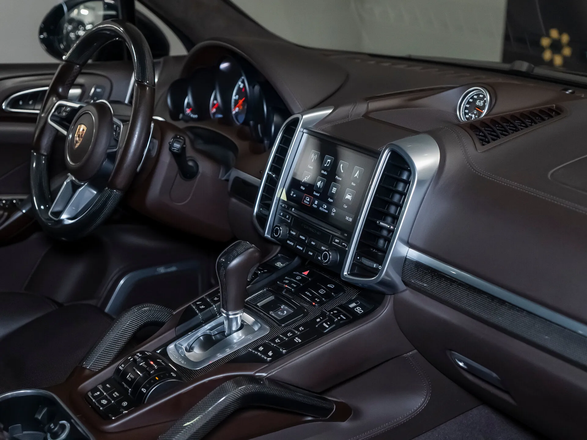 Porsche Cayenne Turbo S, Ii Рестайлинг (958) 2017 фото 7