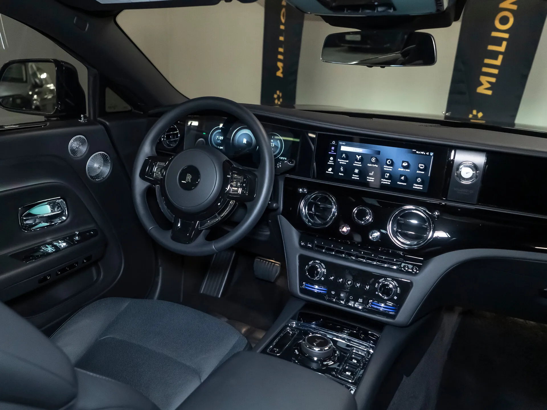 Rolls-Royce Spectre, I 2023 фото 4