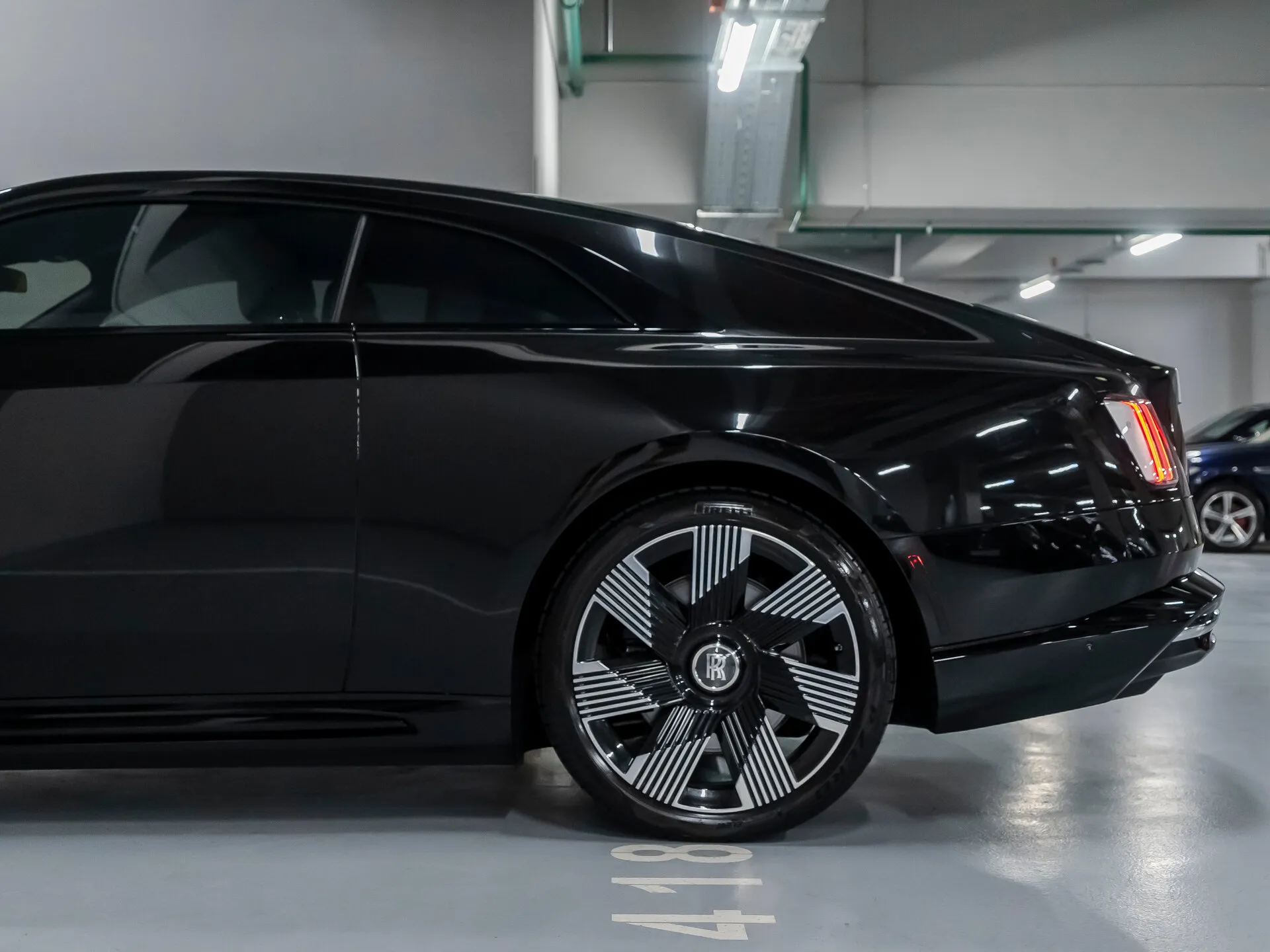 Rolls-Royce Spectre, I 2023 фото 6