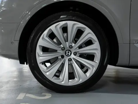 Bentley Bentayga, I Рестайлинг 2020 — миниатюра 7