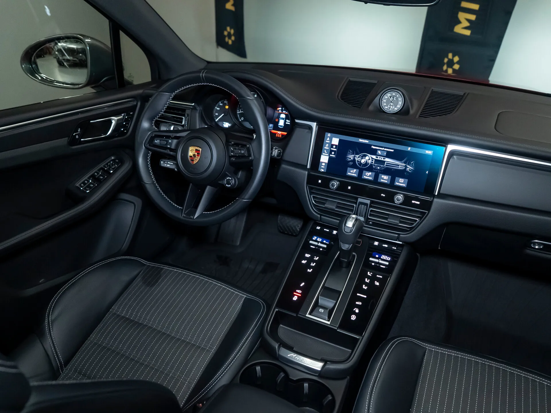 Porsche Macan, I Рестайлинг 2 2023 фото 5