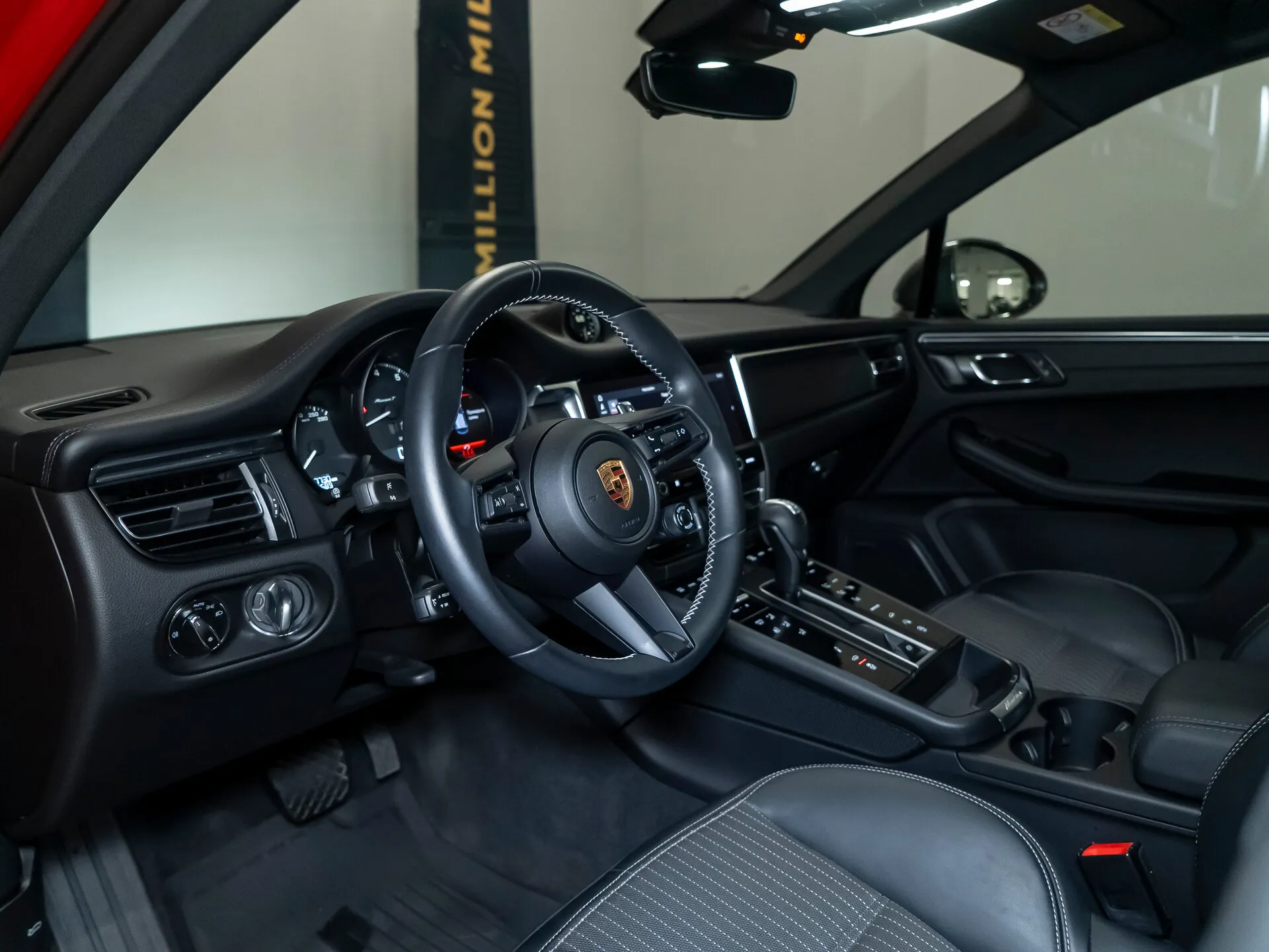Porsche Macan, I Рестайлинг 2 2023 фото 7