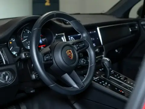 Porsche Macan, I Рестайлинг 2 2023 — миниатюра 8