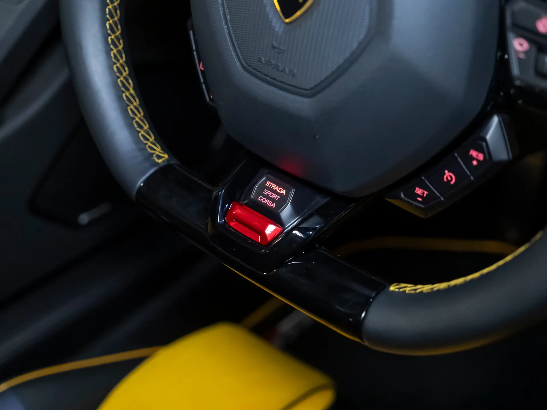 Lamborghini Huracán, I Рестайлинг 2022 фото 3