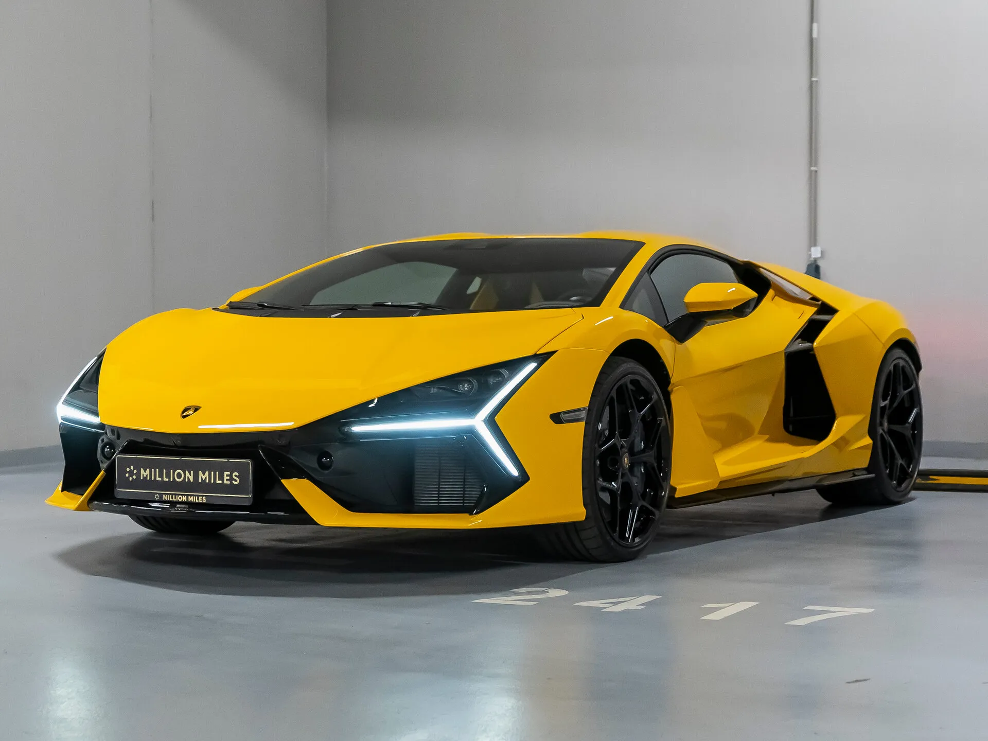 Lamborghini Revuelto, I 2025 фото 6
