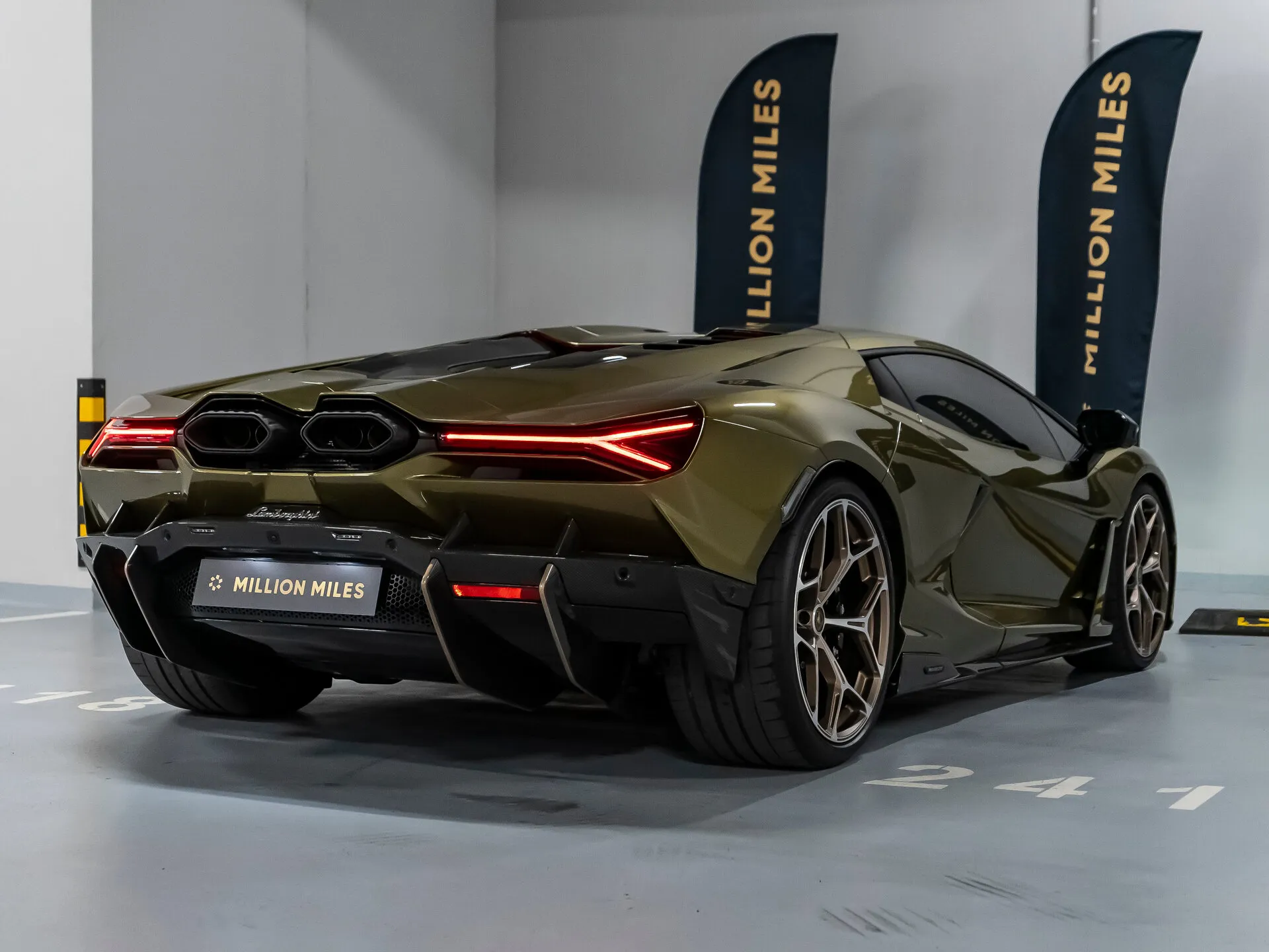 Lamborghini Revuelto, I 2025 фото 3