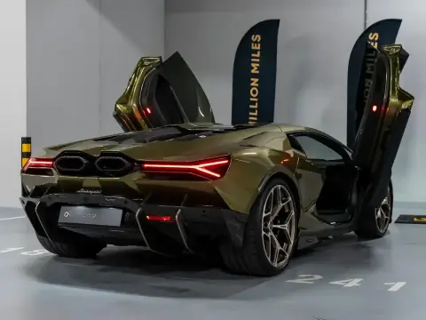 Lamborghini Revuelto, I 2025 — миниатюра 7
